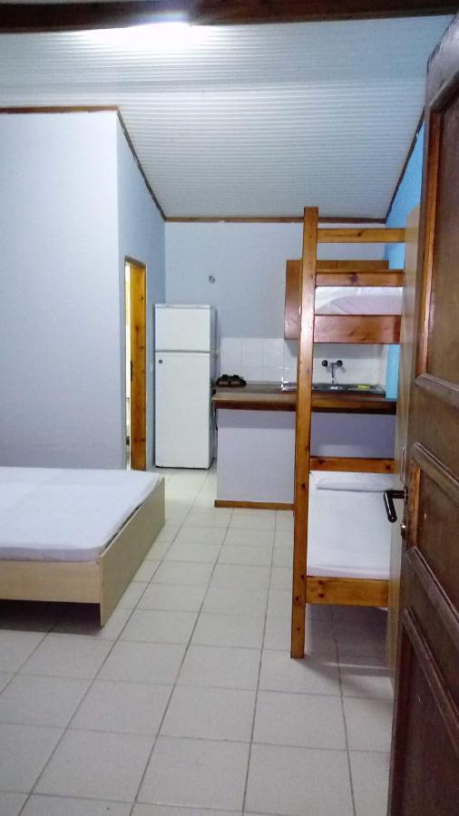 מלון Kalyvia Varikou Camping Elizabeth מראה חיצוני תמונה